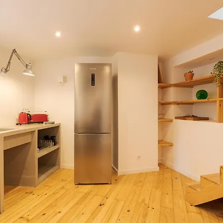 The Yellow House - Duplex With Local Charm Apartmán