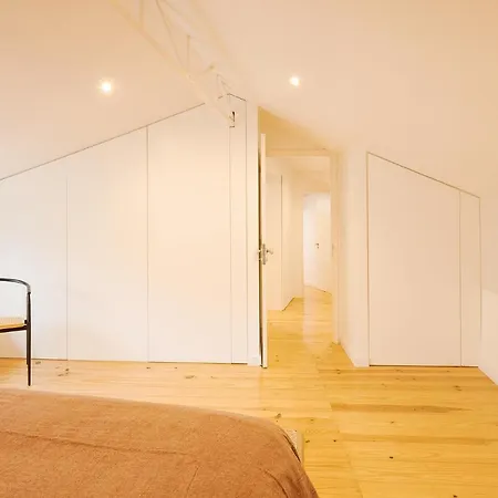 The Yellow House - Duplex Апартаменти Лісабон