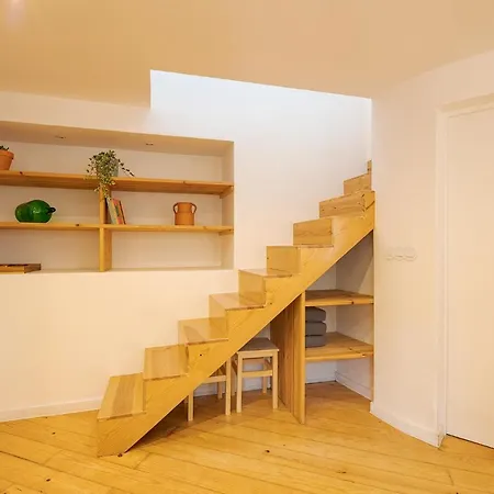 The Yellow House - Duplex Apartment *