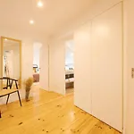 The Yellow House - Duplex Apartman