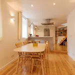 The Yellow House - Duplex *